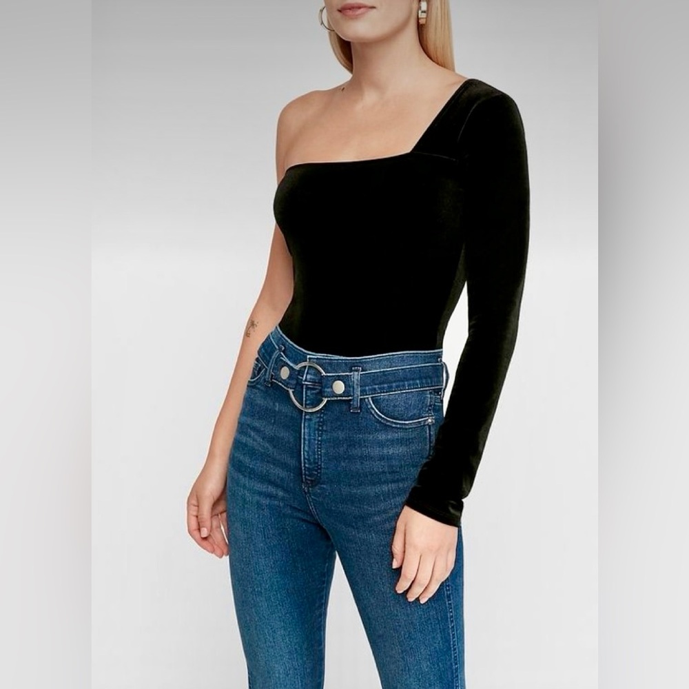 Express Elegant Black One Shoulder Velvet Thong Bodysuit. Size XXS